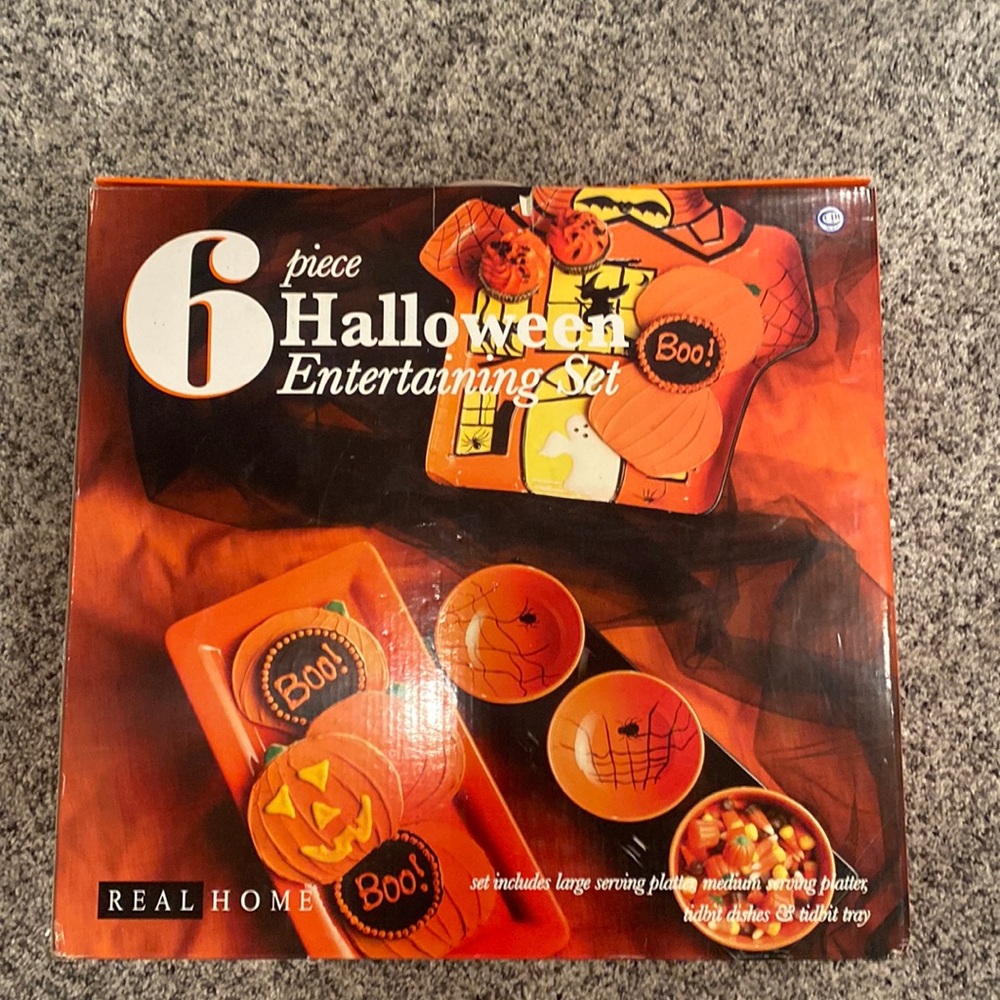Halloween Entertaining Set